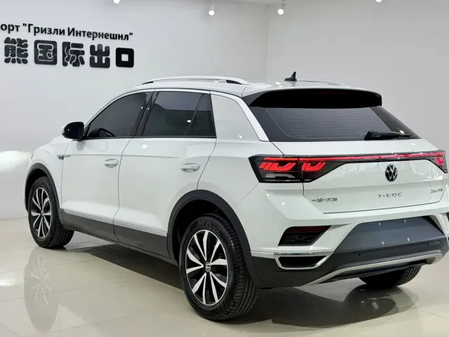 Volkswagen T-Roc — Фото автомобиля 6