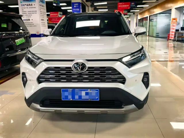 Toyota RAV4 — Фото автомобиля 2