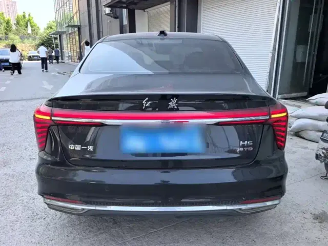 Hongqi H5 — Фото автомобиля 3