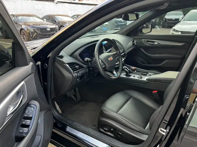 Cadillac CT5 — Фото автомобиля 8