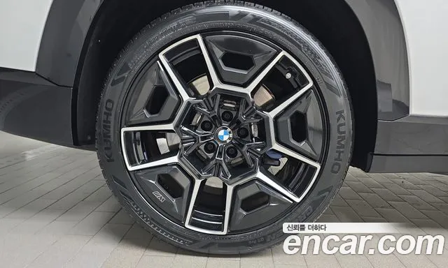 BMW XM G09 — Фото автомобиля 5
