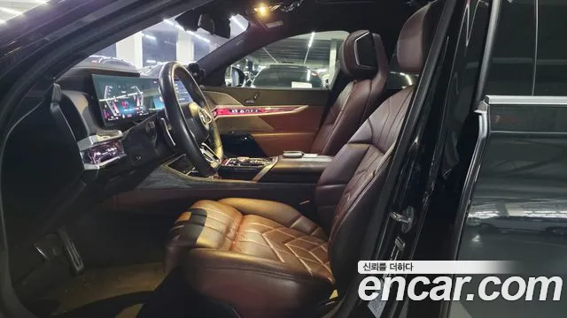 BMW 7 Series G70 — Фото автомобиля 5