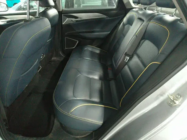 Geely Geometry G6 — Фото автомобиля 9