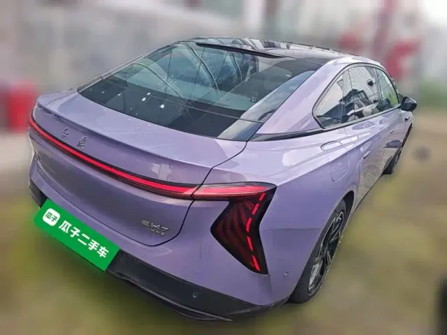 Hongqi EH7 — Фото автомобиля 9