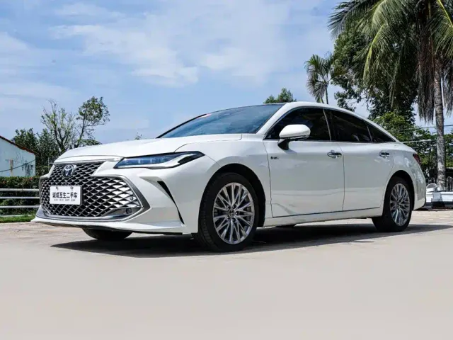 Фотография автомобиля — Toyota Avalon