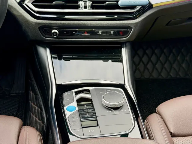 BMW i3 — Фото автомобиля 17
