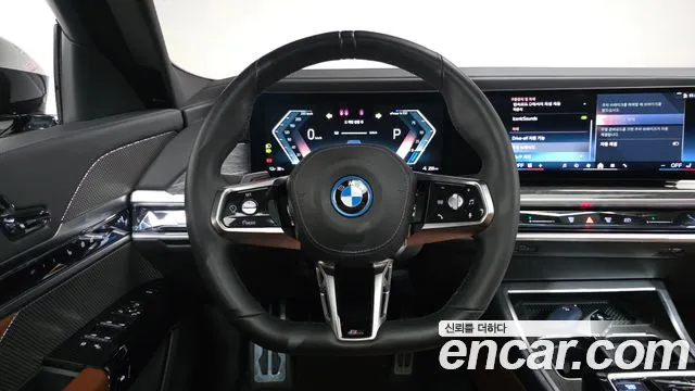 BMW i7 G70 — Фото автомобиля 19