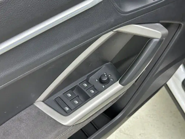 Audi Q3 — Фото автомобиля 24