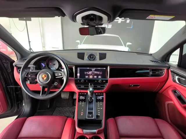 Porsche Macan — Фото автомобиля 18