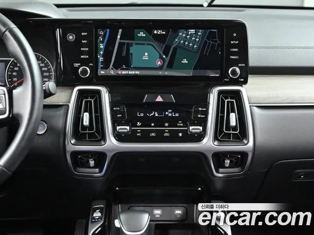 Kia Sorento Sorento 4-е поколение Дизель 2.2 2WD — Фото автомобиля 14