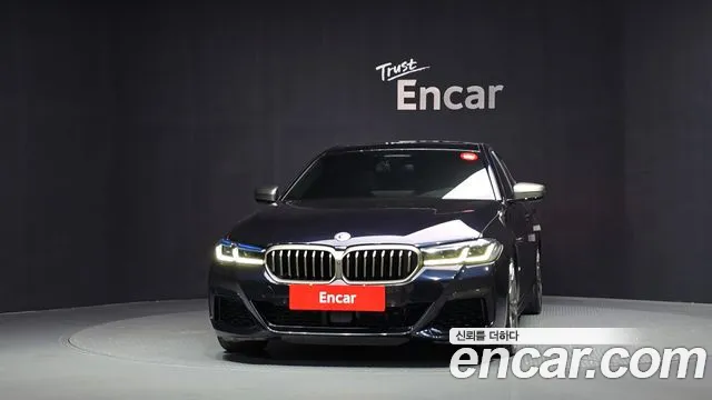 BMW 5 Series G30 — Фото автомобиля 3