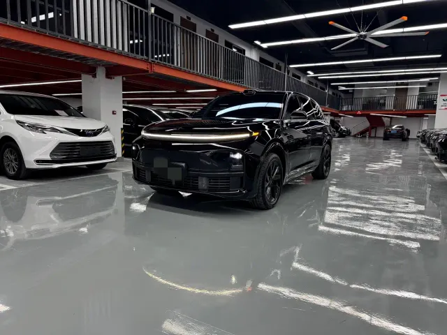 Фотография автомобиля — Li Auto L7