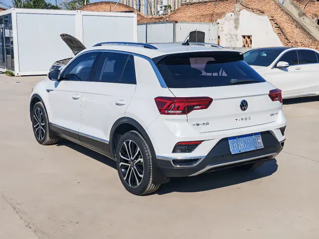 Volkswagen T-Roc — Фото автомобиля 10