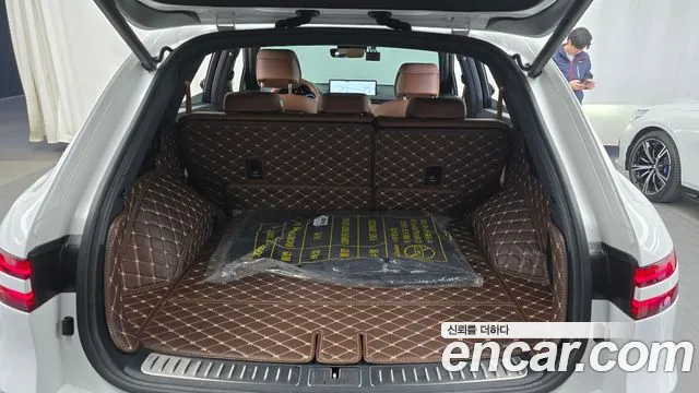 Genesis GV70 — Фото автомобиля 26