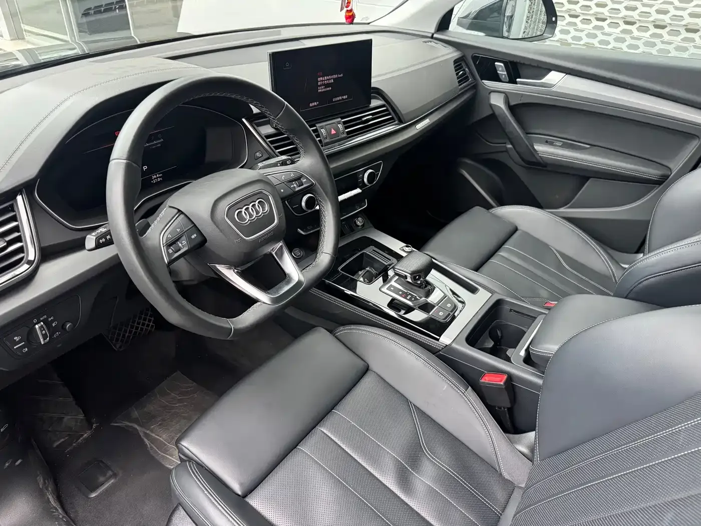 Audi Audi Q5L 2024 Model 40 TFSI Fashion Dynamic — Фото автомобиля 9