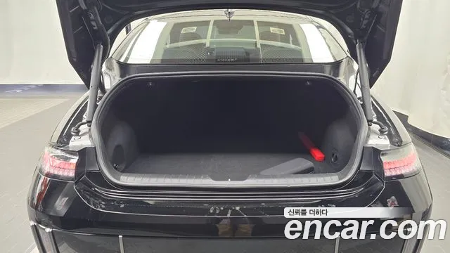 Hyundai Ioniq 6 — Фото автомобиля 20