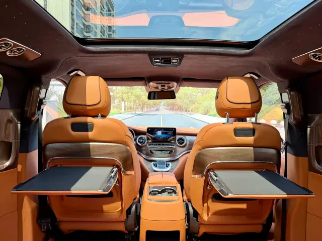 Mercedes-Benz V-Class — Фото автомобиля 17