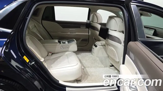 Genesis G90 — Фото автомобиля 12