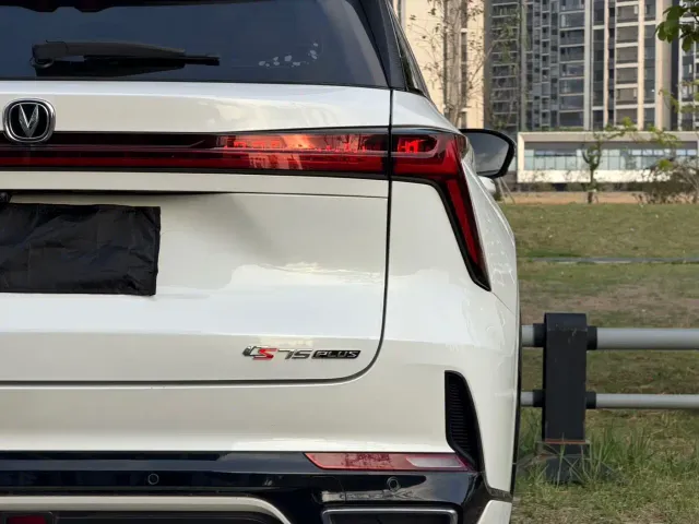 Changan CS75 Plus — Фото автомобиля 25