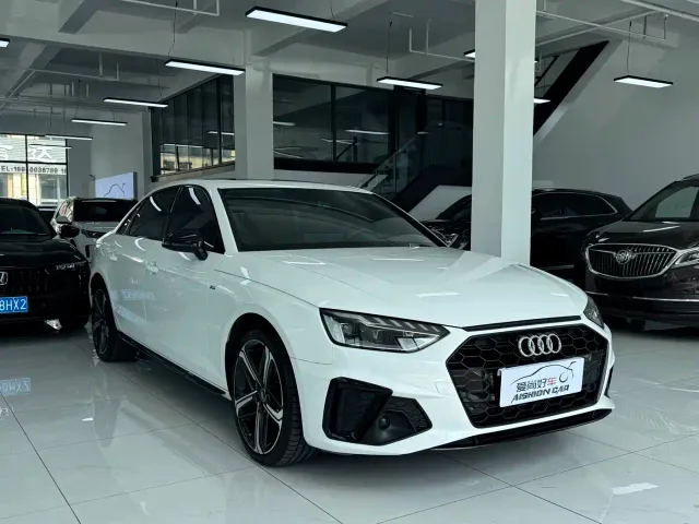 Audi A4L — Фото автомобиля 3