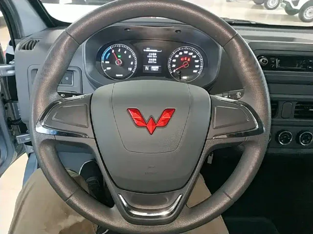 Wuling Yangguang — Фото автомобиля 10
