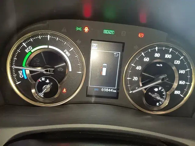 Toyota Alphard — Фото автомобиля 11