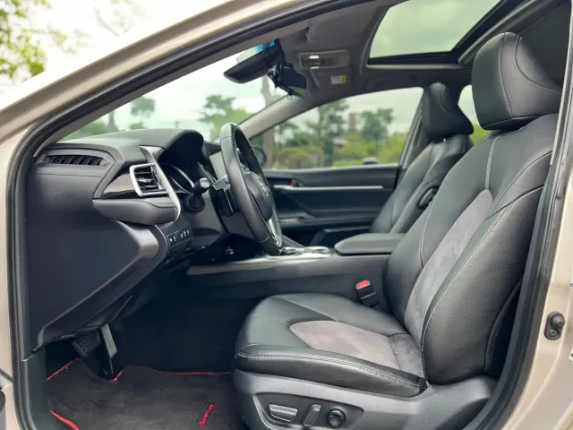 Toyota Camry — Фото автомобиля 7