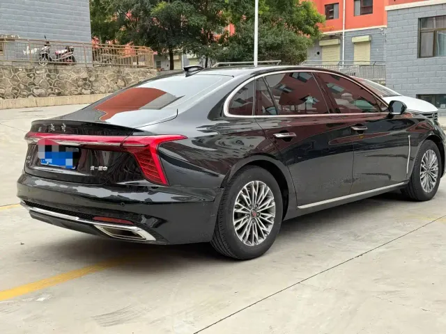 Hongqi H5 — Фото автомобиля 8