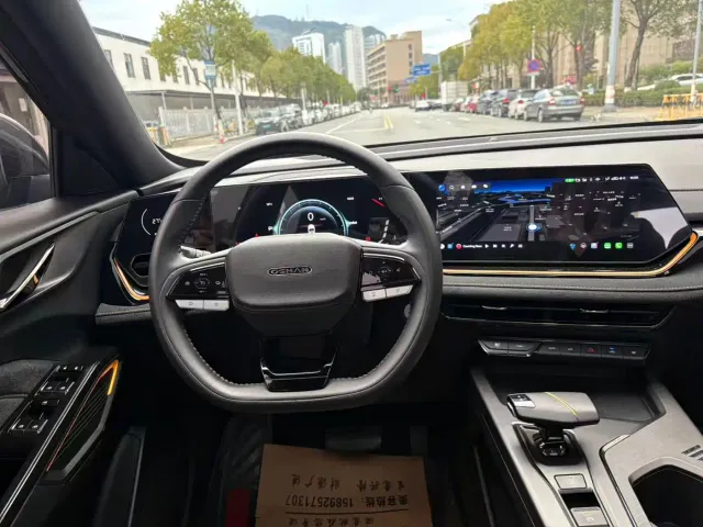 Changan X5 Plus — Фото автомобиля 14