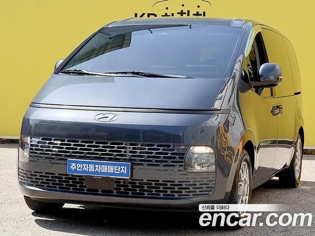 Фотография автомобиля — Hyundai Staria
