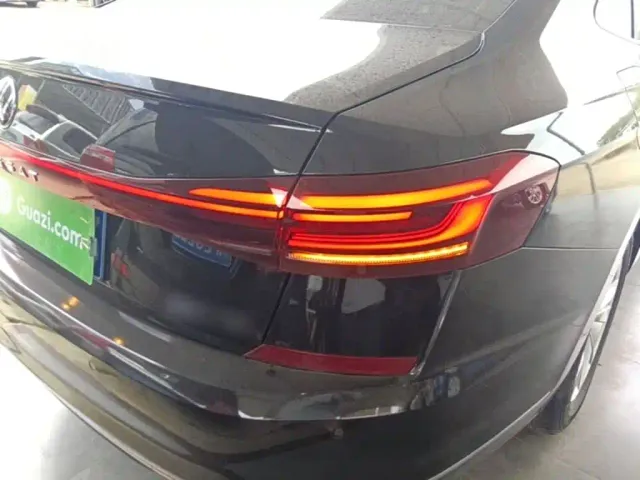Volkswagen Passat — Фото автомобиля 7