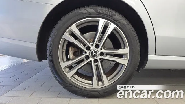 Mercedes-Benz E-Class W213 — Фото автомобиля 5
