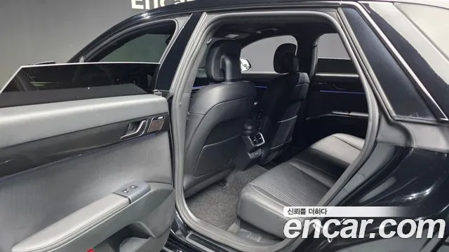 Hyundai Grandeur Grandeur (GN7) 3.5 Бензин 2WD — Фото автомобиля 15