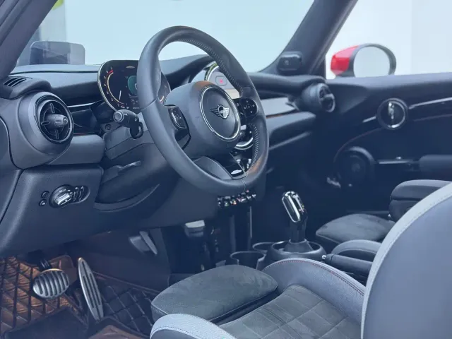 MINI John Cooper Works — Фото автомобиля 16