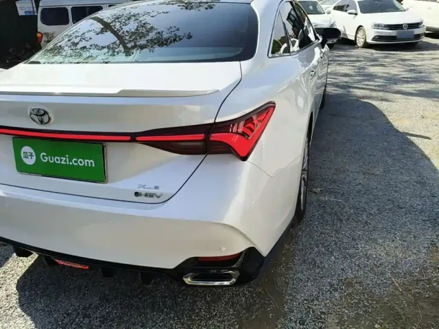 Toyota Avalon — Фото автомобиля 7