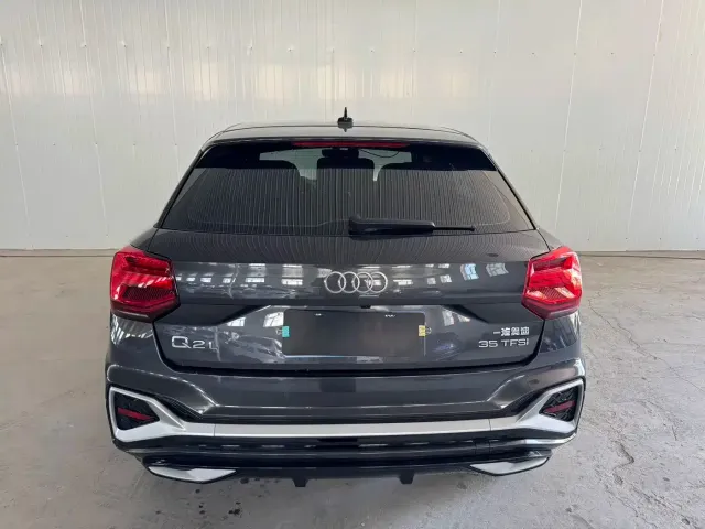 Audi Q2L — Фото автомобиля 4