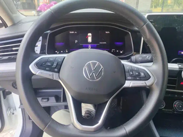 Volkswagen Sagitar — Фото автомобиля 15