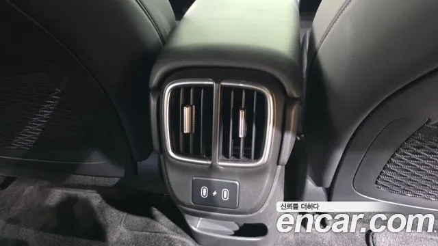 Hyundai Ioniq 6 — Фото автомобиля 19