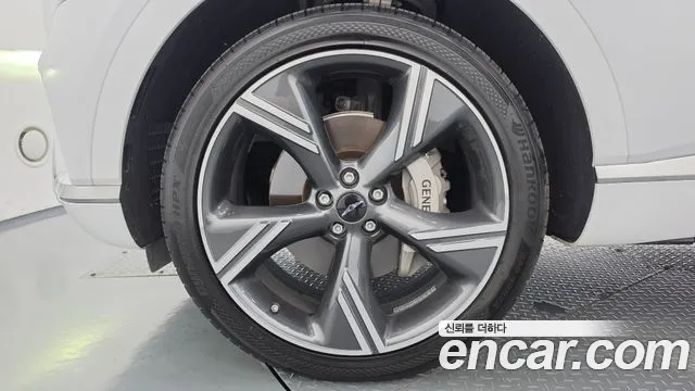 Genesis GV80 — Фото автомобиля 5