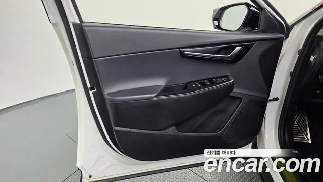 Kia EV6 — Фото автомобиля 13