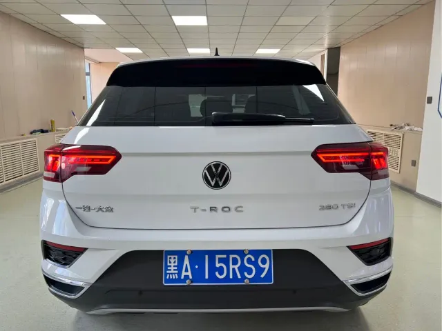 Volkswagen T-Roc — Фото автомобиля 5