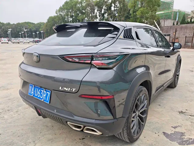 Changan UNI-T — Фото автомобиля 9
