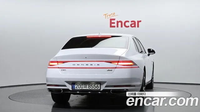 Genesis G90 Бензин 3.5 турбо AWD — Фото автомобиля 4