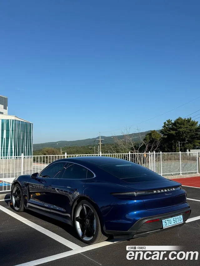 Porsche Taycan Taycan Khan — Фото автомобиля 4