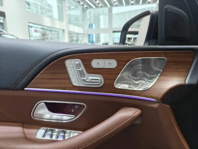 Mercedes-Benz GLE-Class — Фото автомобиля 5