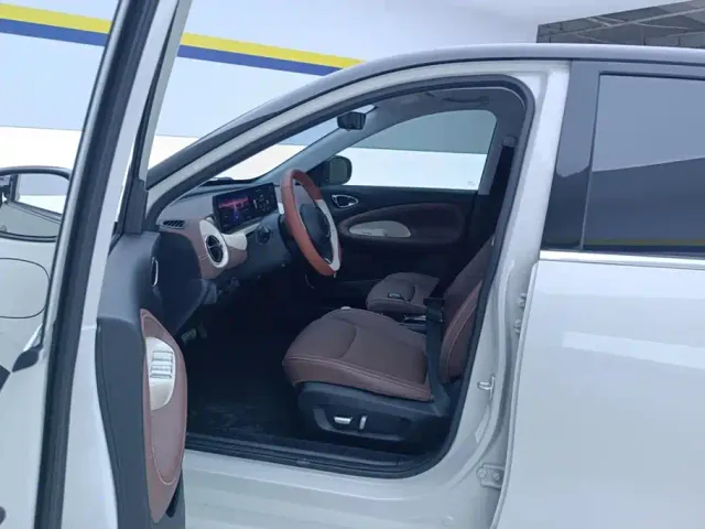 Wuling Bingo — Фото автомобиля 9