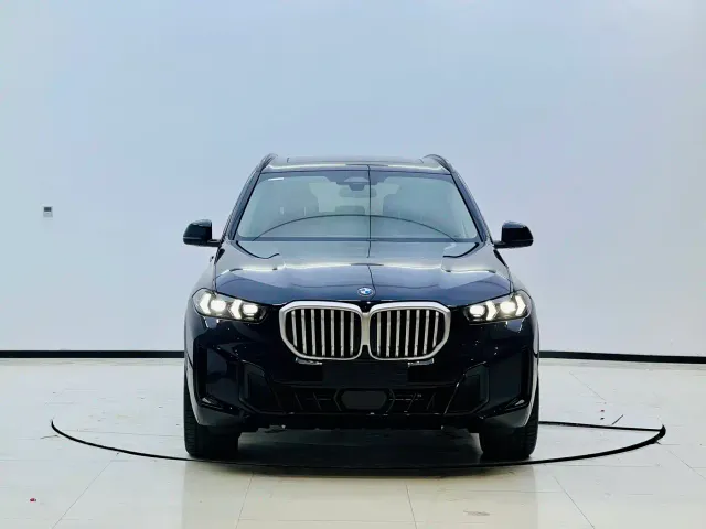 BMW X5 — Фото автомобиля 2