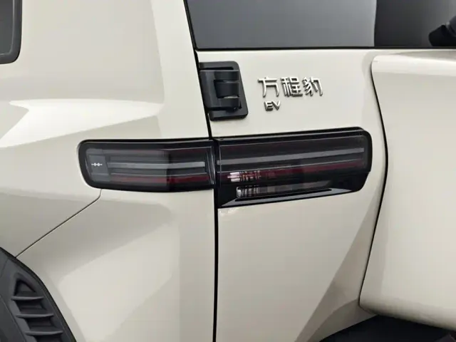 BYD FangChengBao Titanium 3 — Фото автомобиля 14