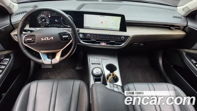 Kia K8 — Фото автомобиля 10