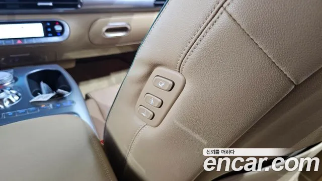 Genesis GV60 — Фото автомобиля 16